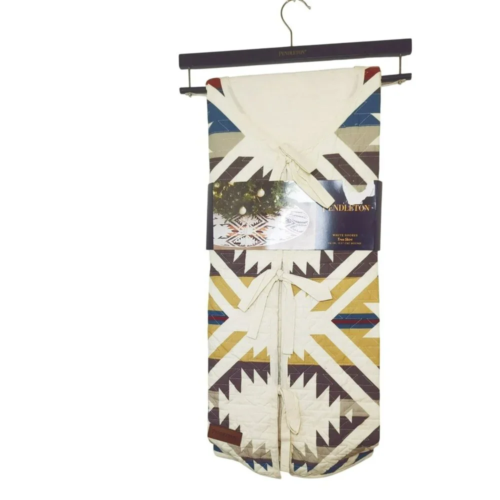 Pendleton Christmas Tree Skirt White Shores 54” Round Southwest Aztec Print - Picture 2 of 6